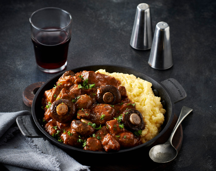 SPICY BEEF & MUSHROOM STEW