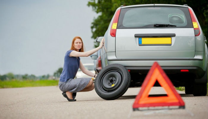 How to Change a Tyre 1