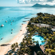 Paradis Beachcomber Golf Resort & Spa
