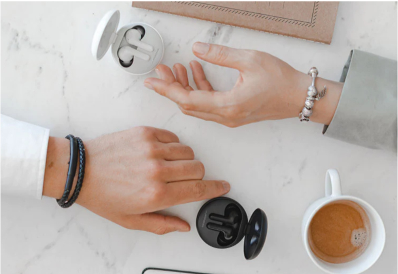 LG TONE Free FN6 earbuds