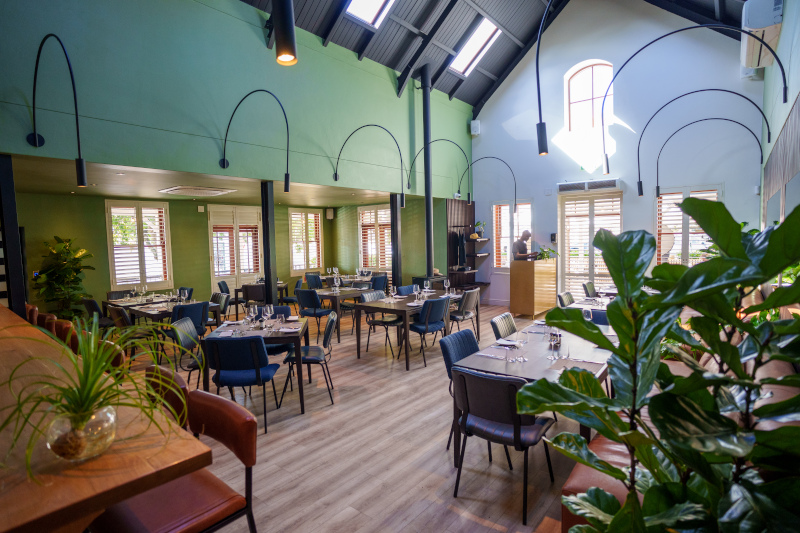 Franks Corner Bar and Grill