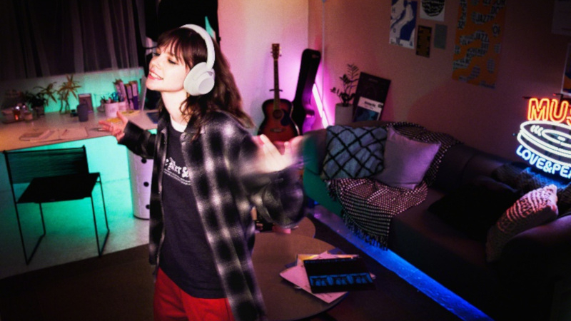 Sony ULT Wear