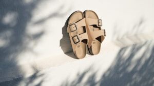 Arizona Wire Buckle Nubuk Leather Sandcastle